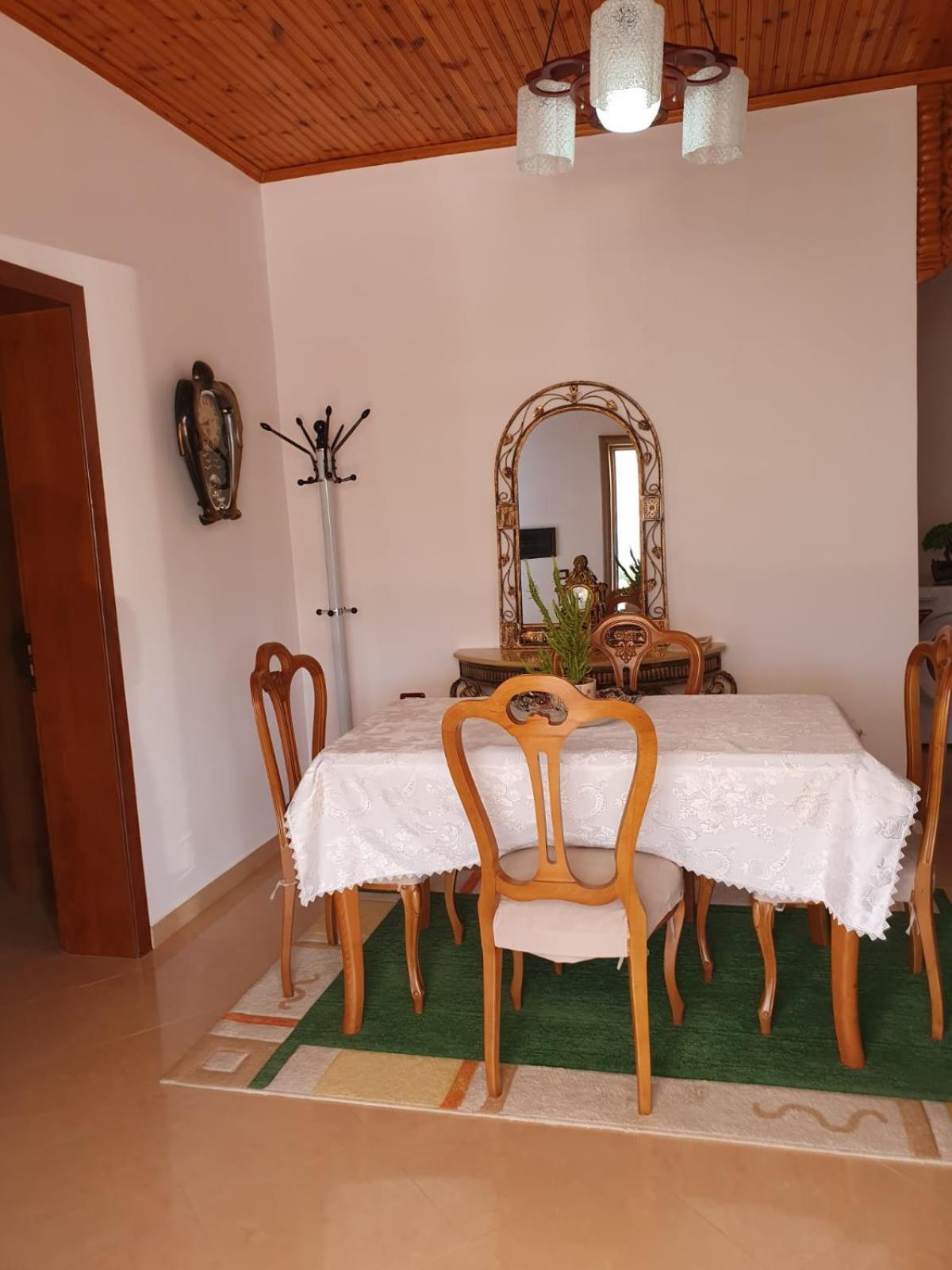 Sara Guesthouse Berat Exterior photo
